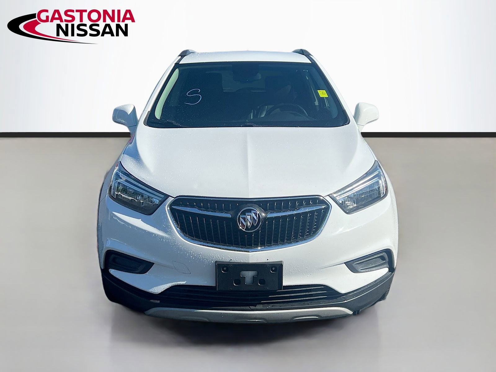 Used 2020 Buick Encore Preferred image 2