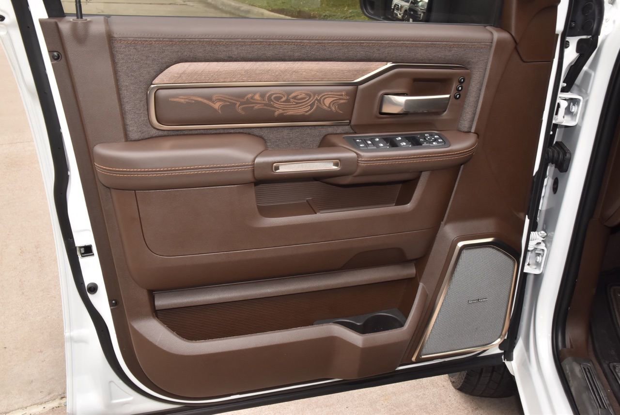 Used 2025 RAM 3500 Longhorn image 37