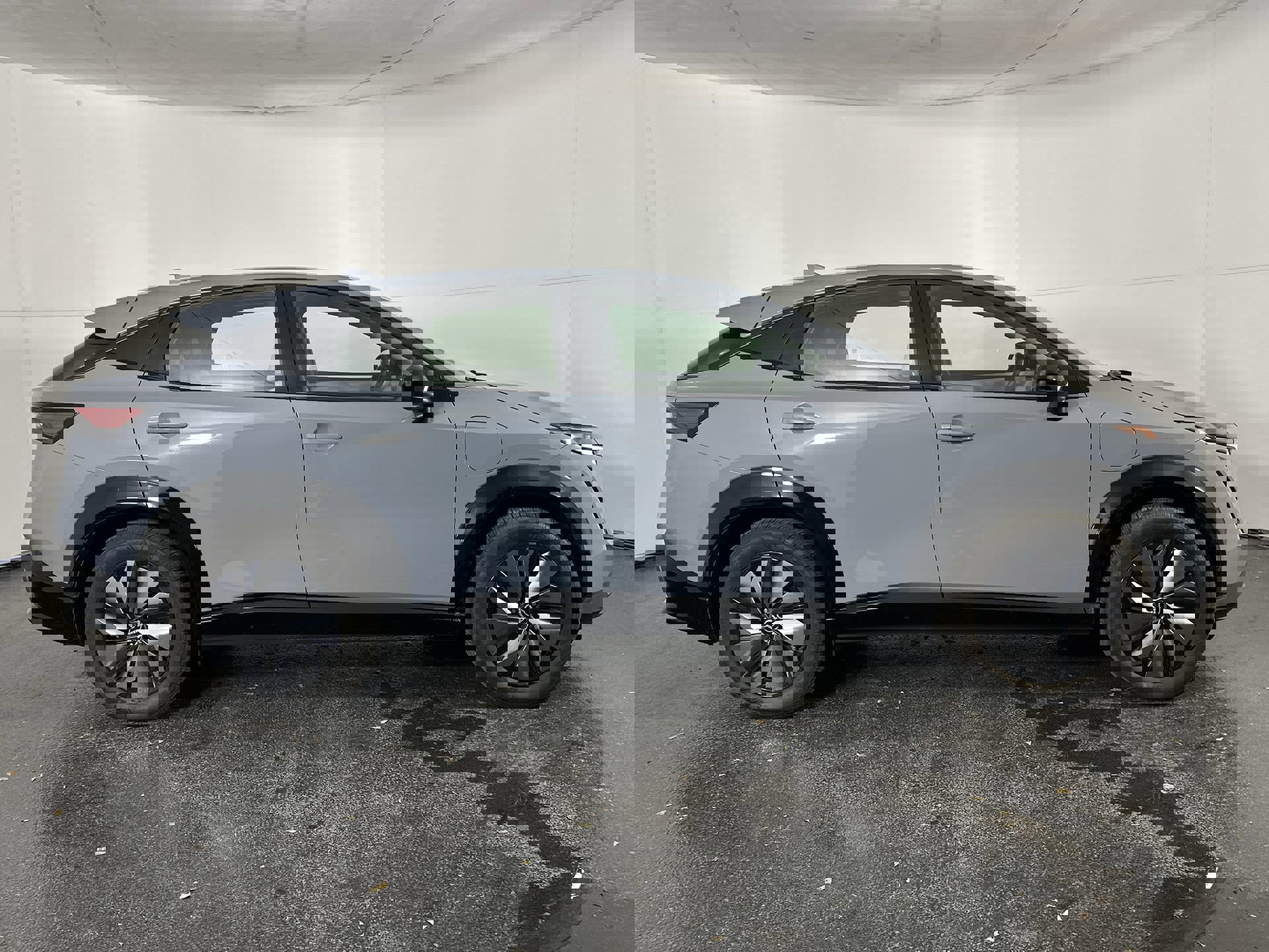 Certified 2024 Nissan Ariya AWD image 13