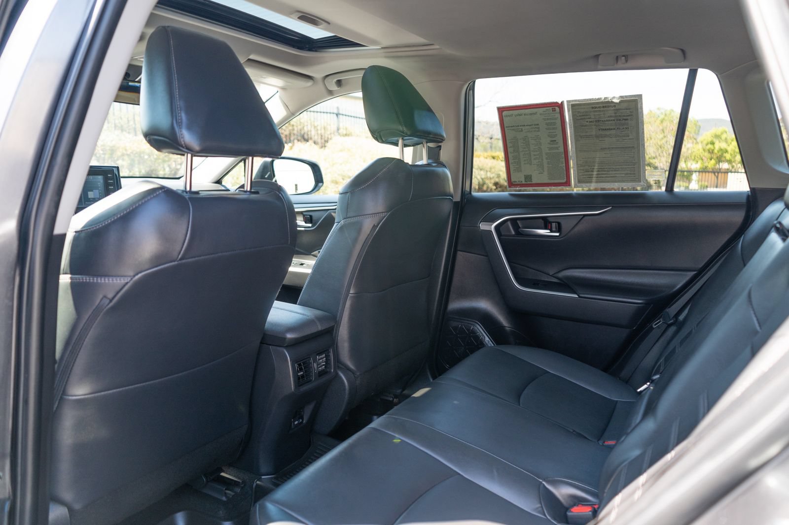 Certified 2022 Toyota RAV4 XLE Premium FWD image 21
