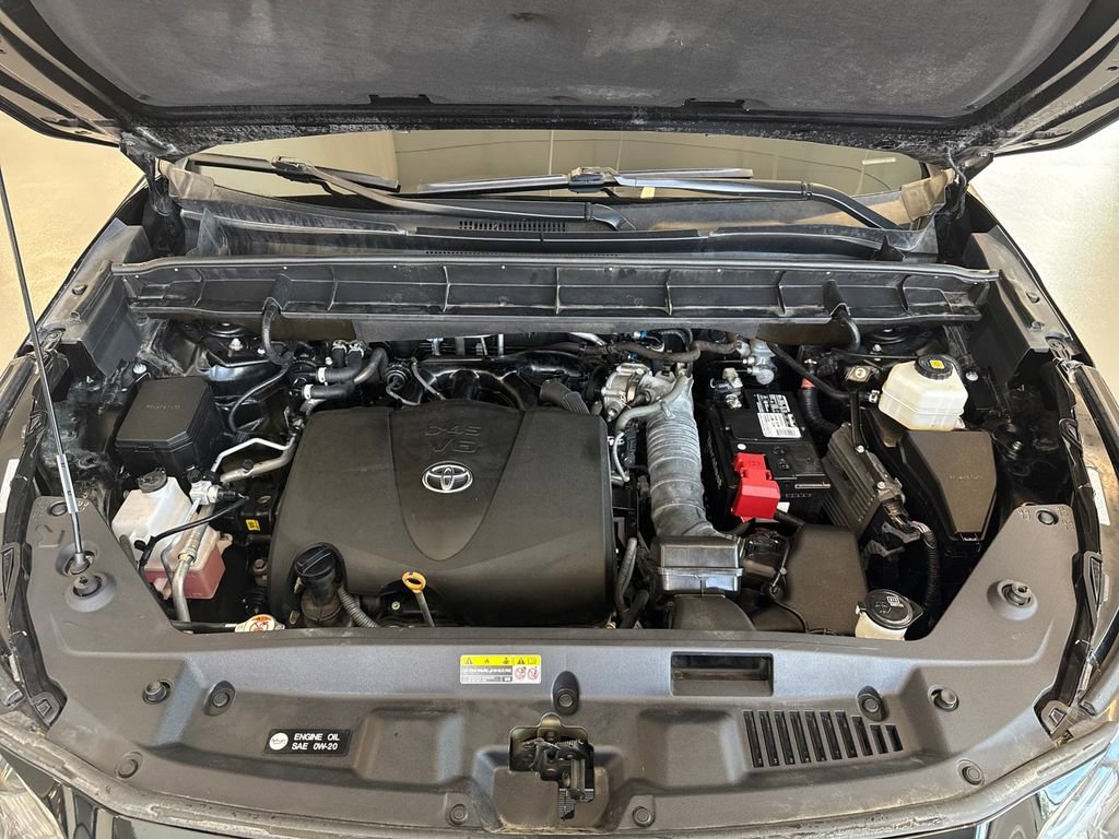 Used 2022 Toyota Highlander XLE image 17