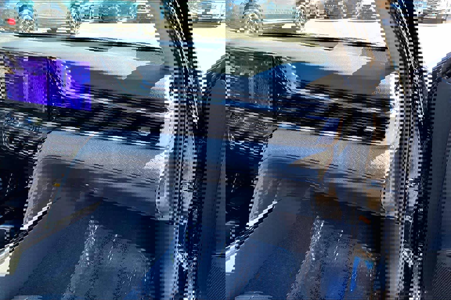 Used 2025 Toyota Camry XLE w/ Premium Package image 19