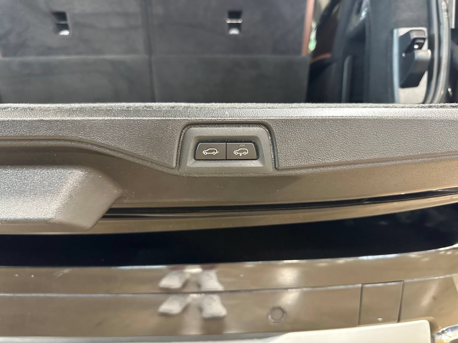 Used 2023 BMW X7 xDrive40i AWD/4WD image 55