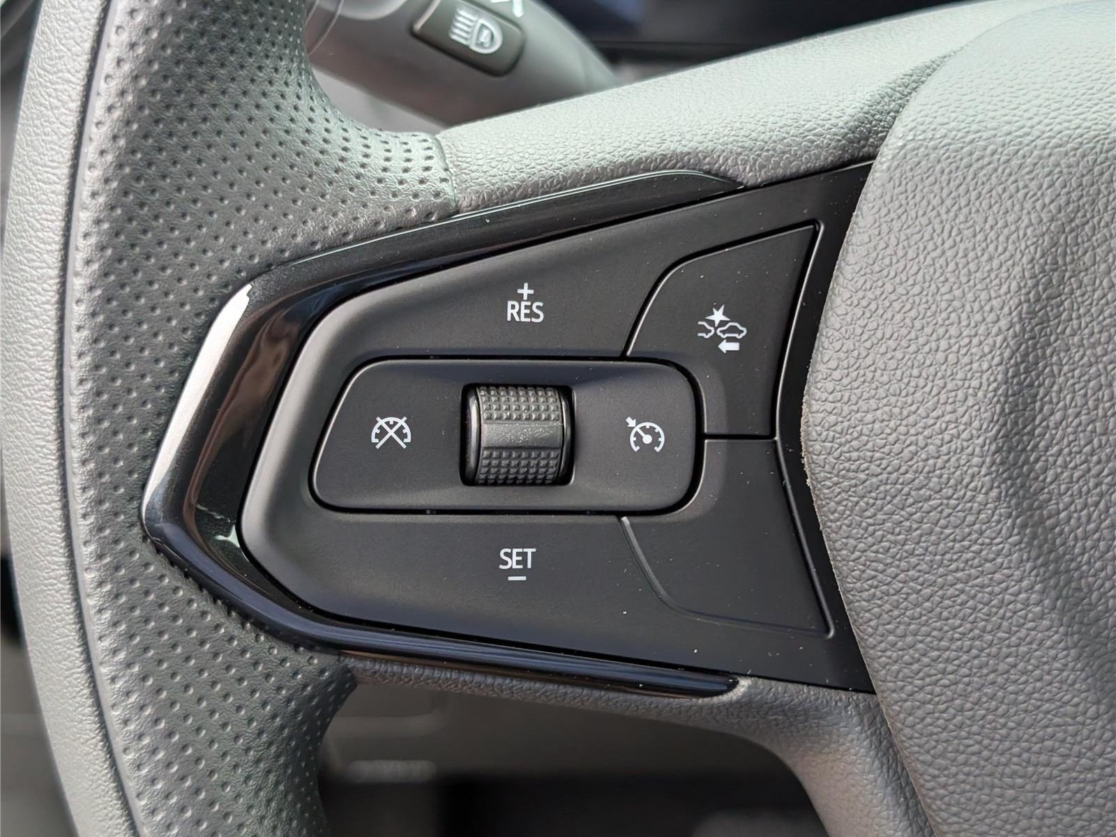 New 2026 Chevrolet TrailBlazer LS AWD/4WD image 16