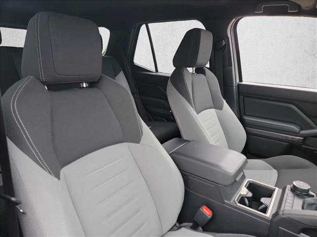 Used 2025 Toyota 4Runner TRD Off-Road image 12