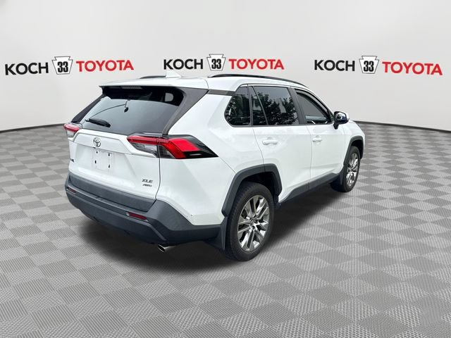 Used 2020 Toyota RAV4 XLE Premium AWD/4WD image 8
