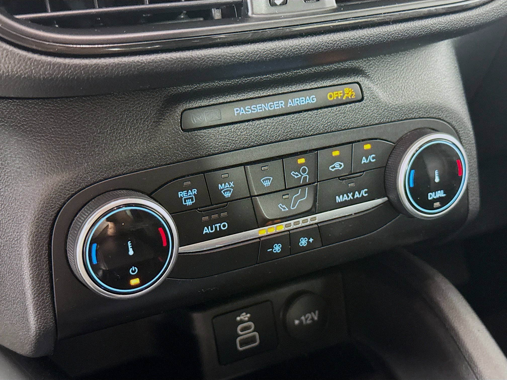 Used 2024 Ford Escape ST-Line w/ Equipment Group 301A image 17