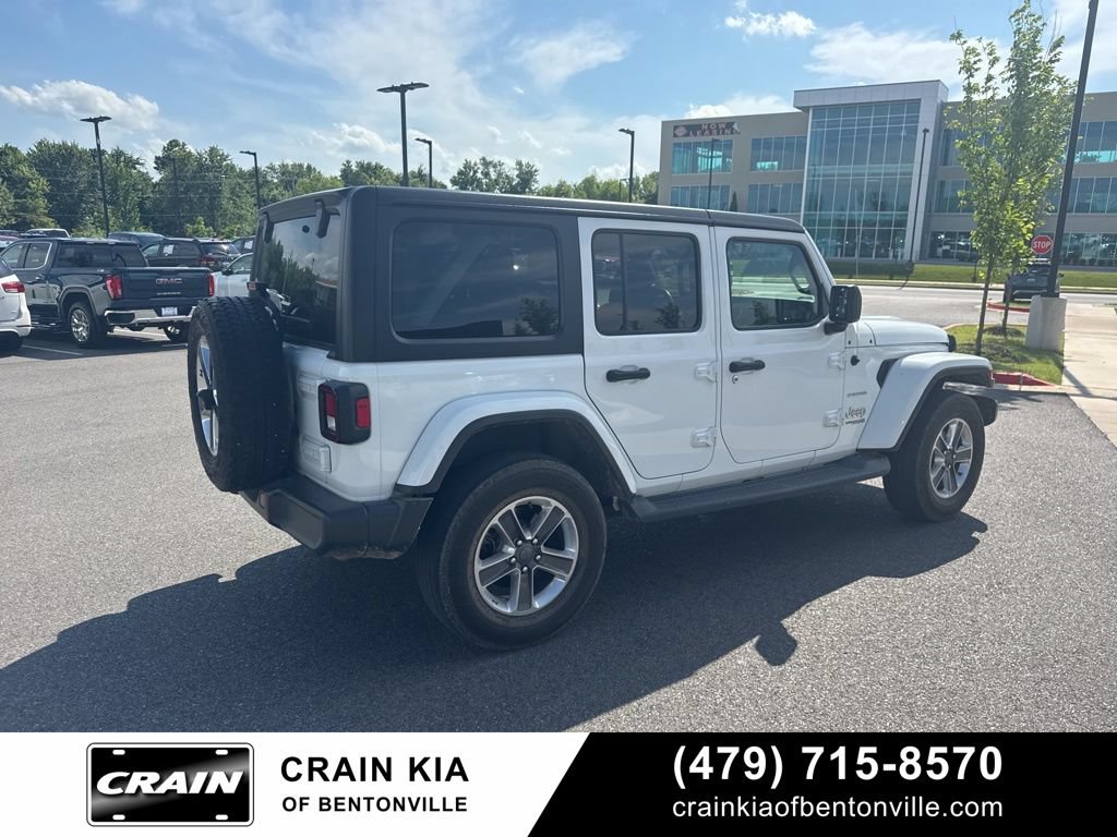 Used 2018 Jeep Wrangler Unlimited Sahara AWD/4WD image 4
