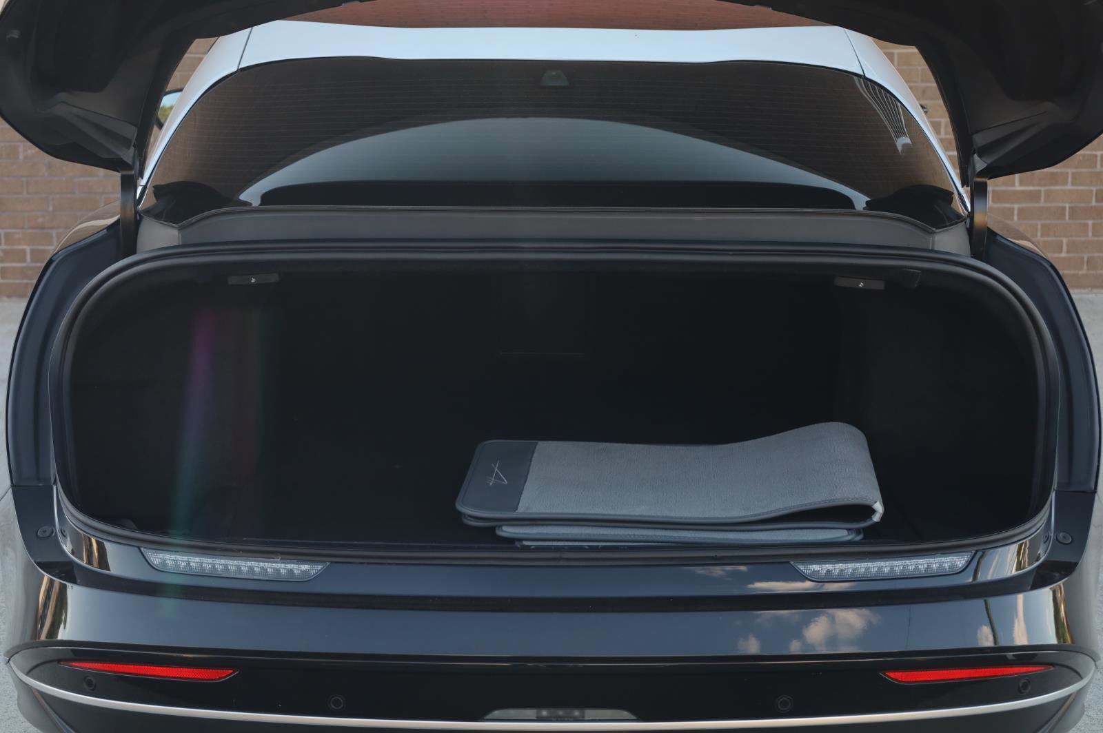 Used 2023 Lucid Air Touring AWD/4WD image 11