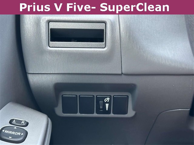 Used 2012 Toyota Prius V Five image 16