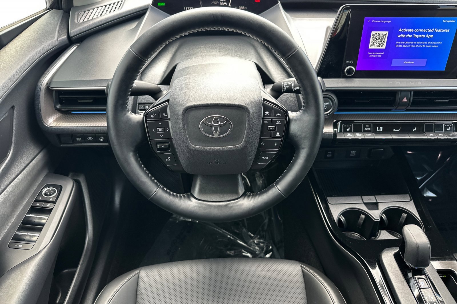 Used 2025 Toyota Prius XLE image 15