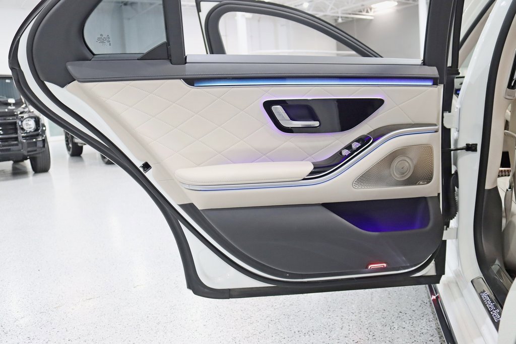 Used 2022 Mercedes-Benz S 580 4MATIC Sedan image 38