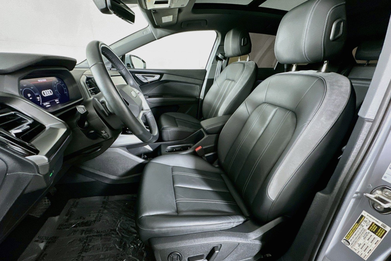 Used 2024 Audi Q4 e-tron Premium w/ Convenience Package RWD image 18