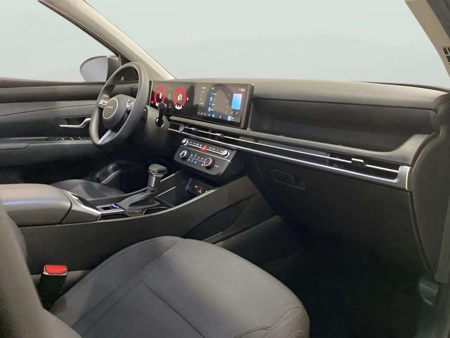 Used 2026 Hyundai Tucson SE FWD image 24
