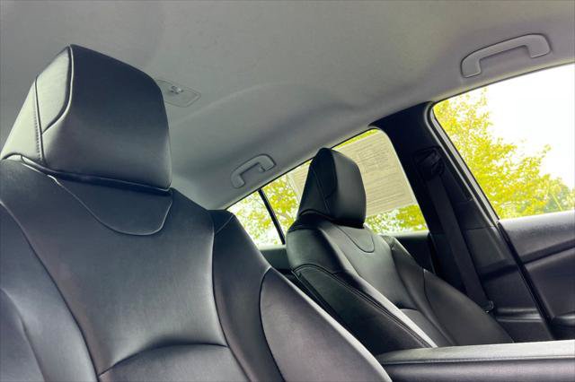 Certified 2017 Toyota Prius Prime Advanced w/ Carpet Mat Package FWD image 17