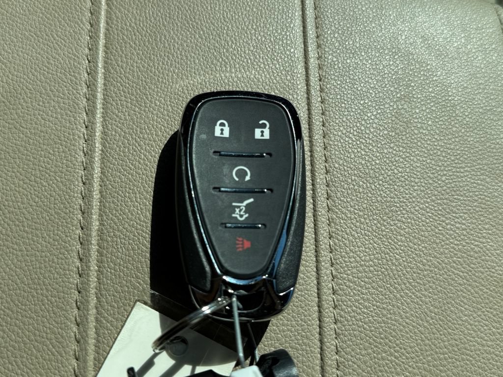Used 2024 Chevrolet Traverse LT AWD/4WD image 44