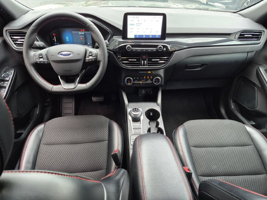 Used 2025 Ford Escape ST-Line FWD image 24