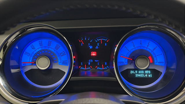 Used 2010 Ford Mustang GT RWD image 14