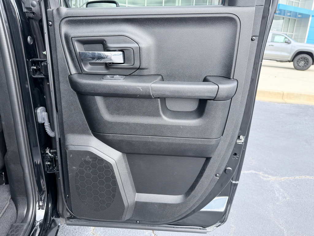 Used 2022 RAM 1500 Classic Warlock AWD/4WD image 32