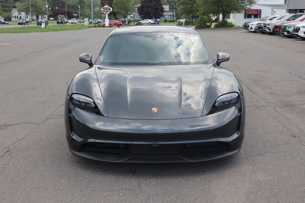 Used 2021 Porsche Taycan 4S w/ Premium Package AWD/4WD image 2
