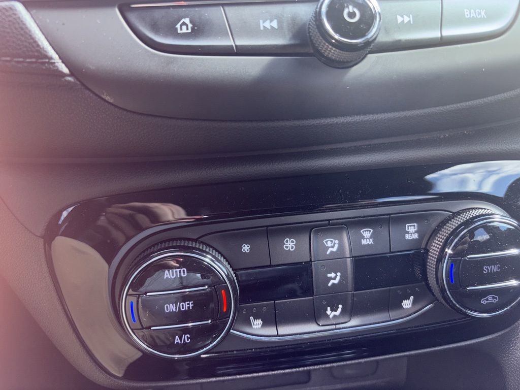 Used 2023 Buick Encore GX Select image 12