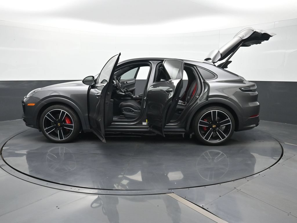 Certified 2023 Porsche Cayenne GTS AWD/4WD image 29