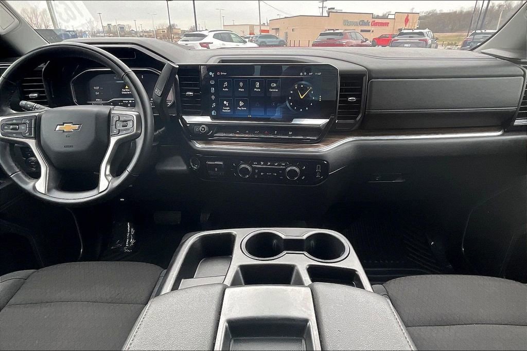 Used 2025 Chevrolet Silverado 1500 LT image 15