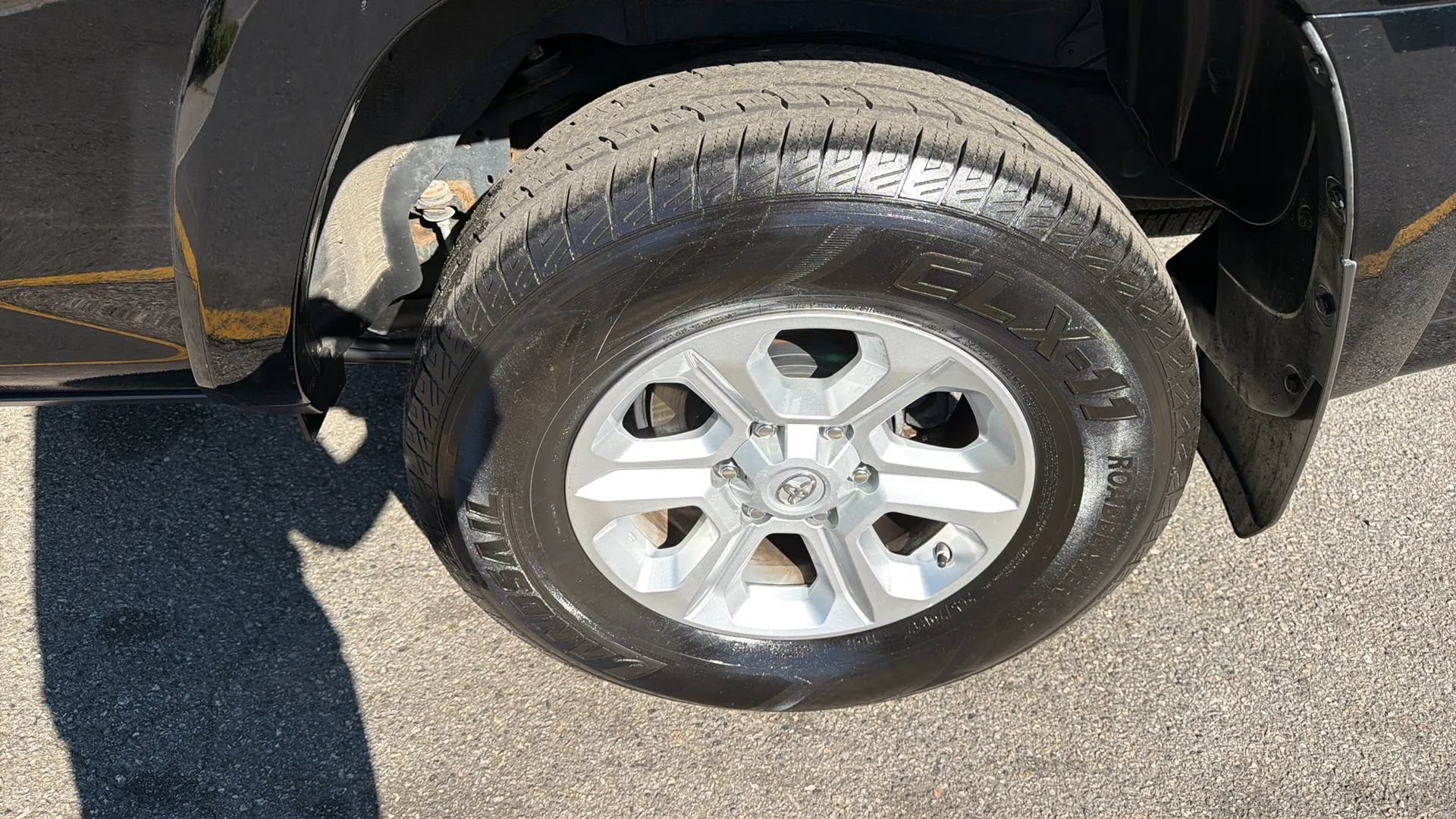 Used 2021 Toyota 4Runner SR5 AWD/4WD image 9