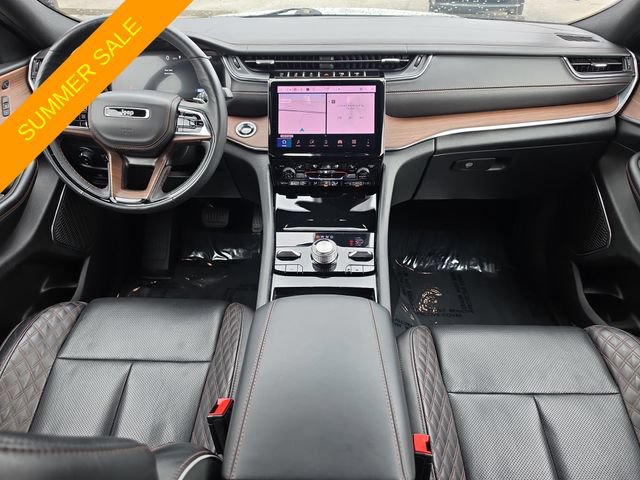 Certified 2025 Jeep Grand Cherokee Summit w/ Obsidian Package AWD/4WD image 9