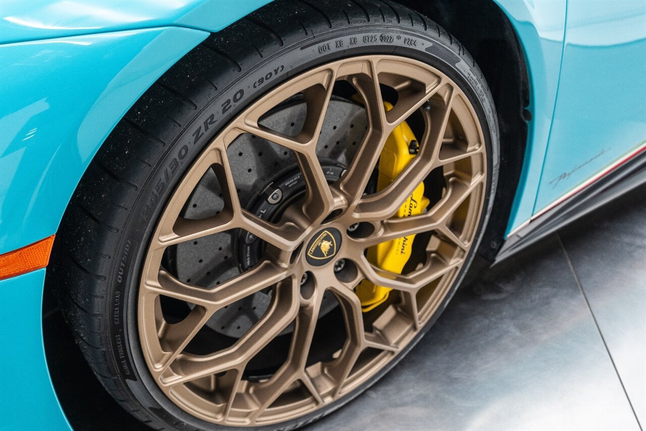 Used 2019 Lamborghini Huracan Performante AWD/4WD image 40