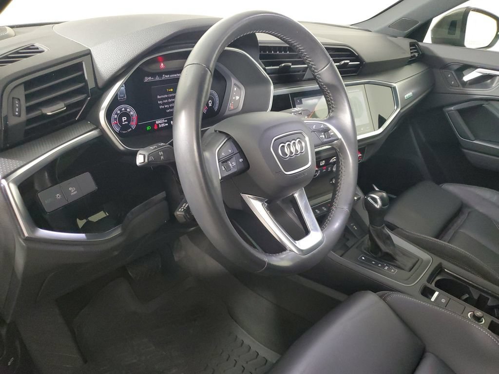 Used 2020 Audi Q3 2.0T Prestige w/ Prestige Package AWD/4WD image 21