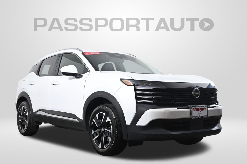 Used 2025 Nissan Kicks SV w/ SV Premium Package image 4