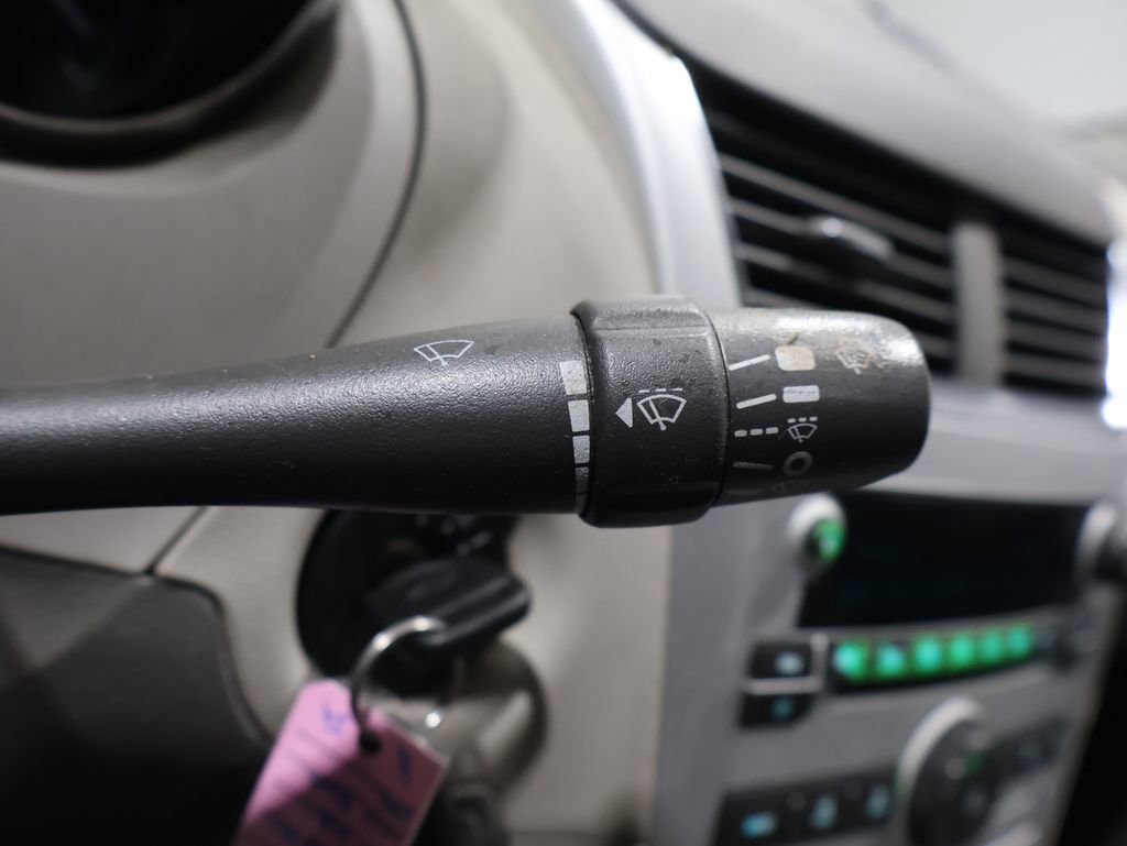 Used 2010 Chevrolet Malibu LS image 31