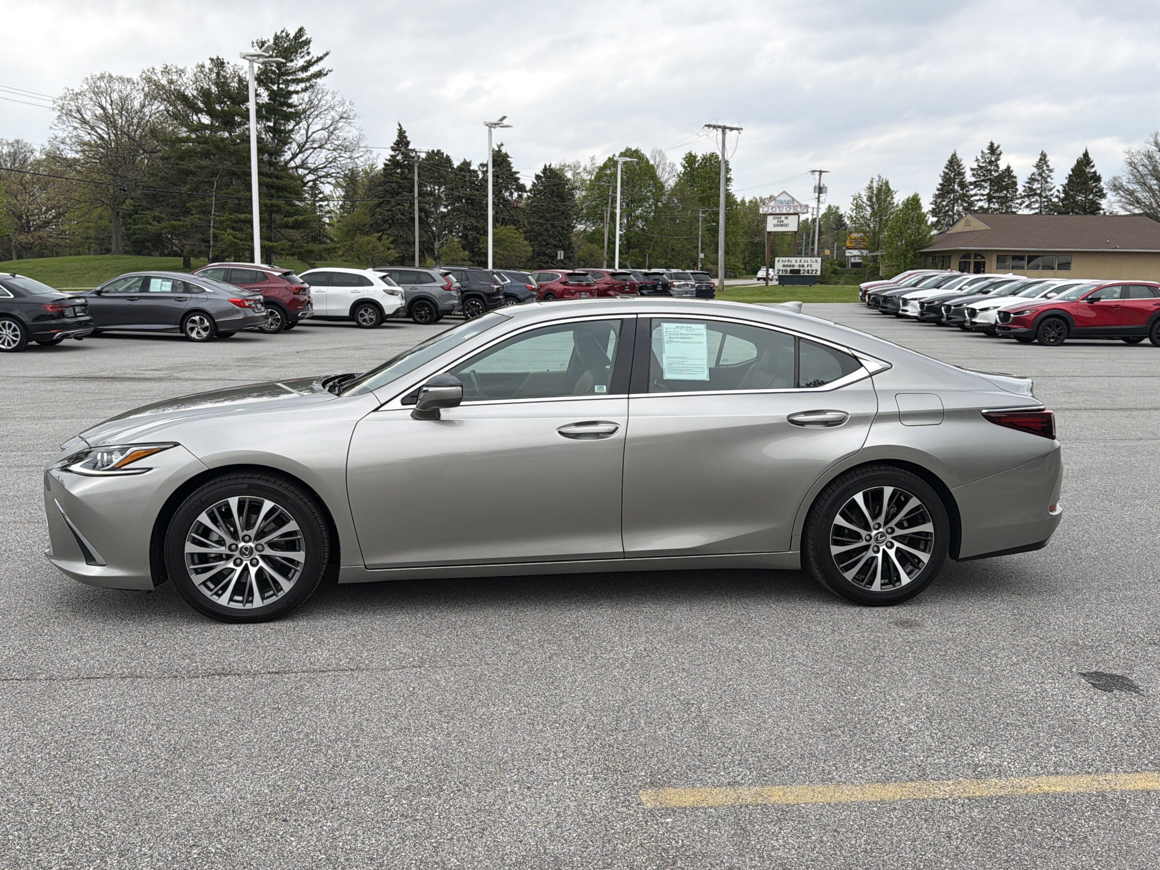 Used 2020 Lexus ES 350 w/ Premium Package FWD image 6