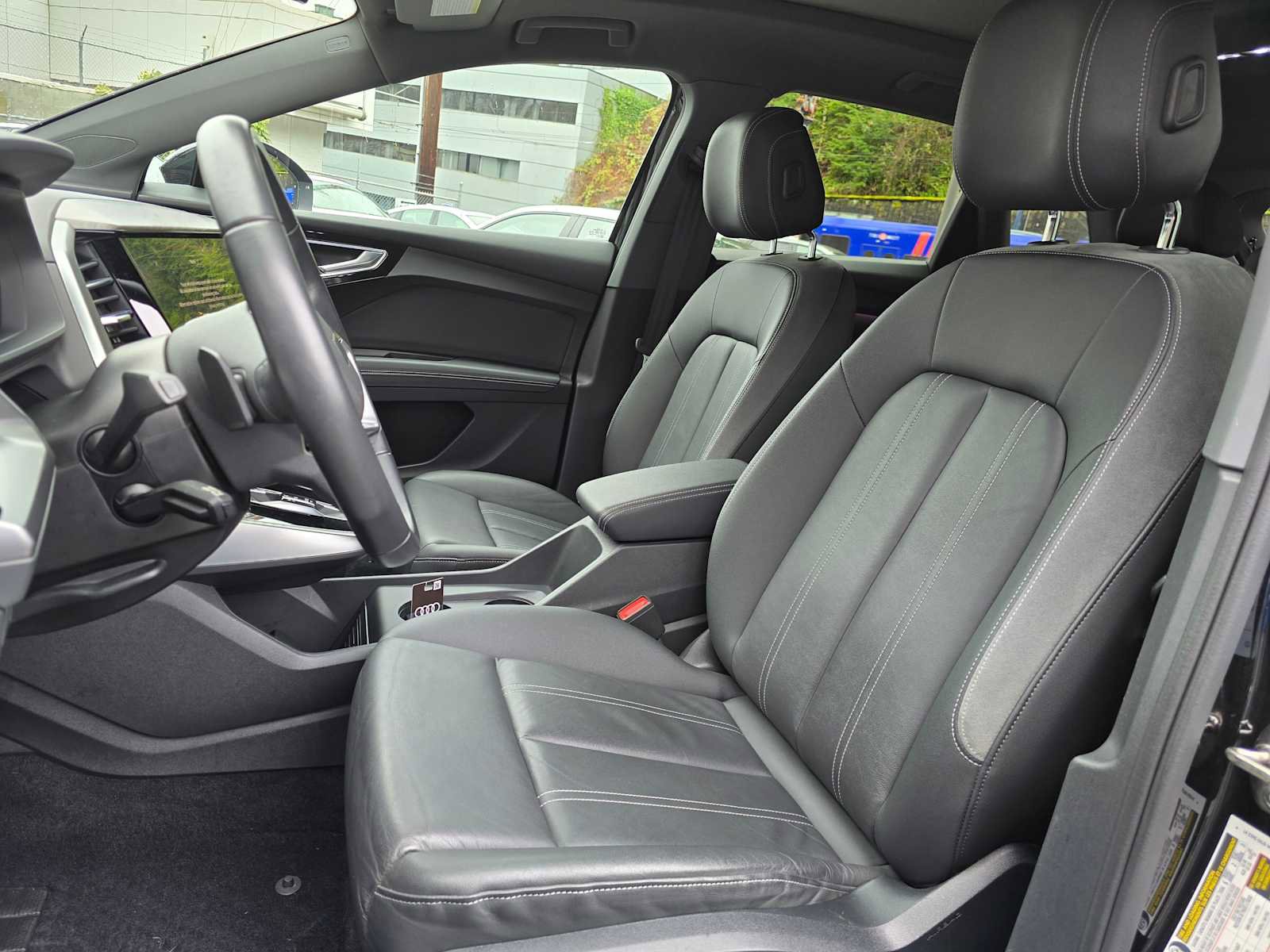 Used 2022 Audi Q4 e-tron Prestige image 21