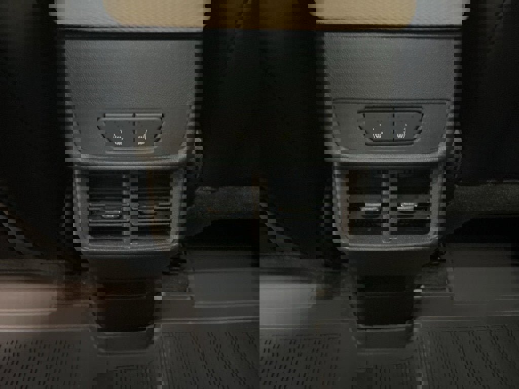 New 2026 Chevrolet Equinox ACTIV w/ Convenience Package III image 30