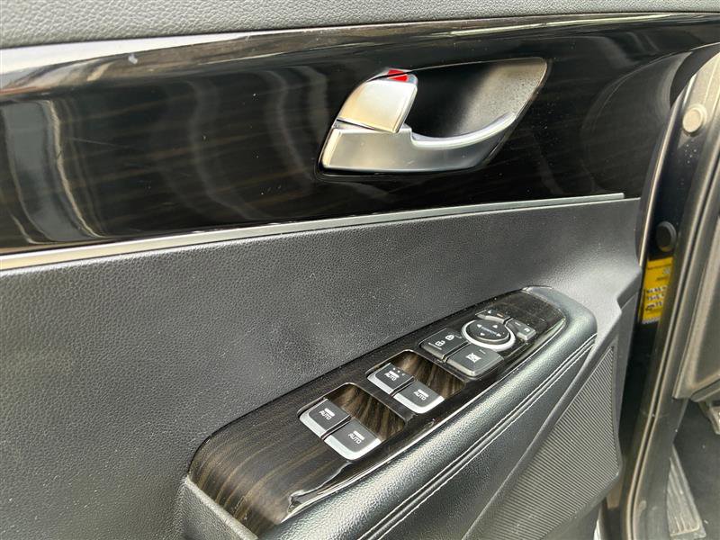 Used 2019 Kia Sorento LX image 19