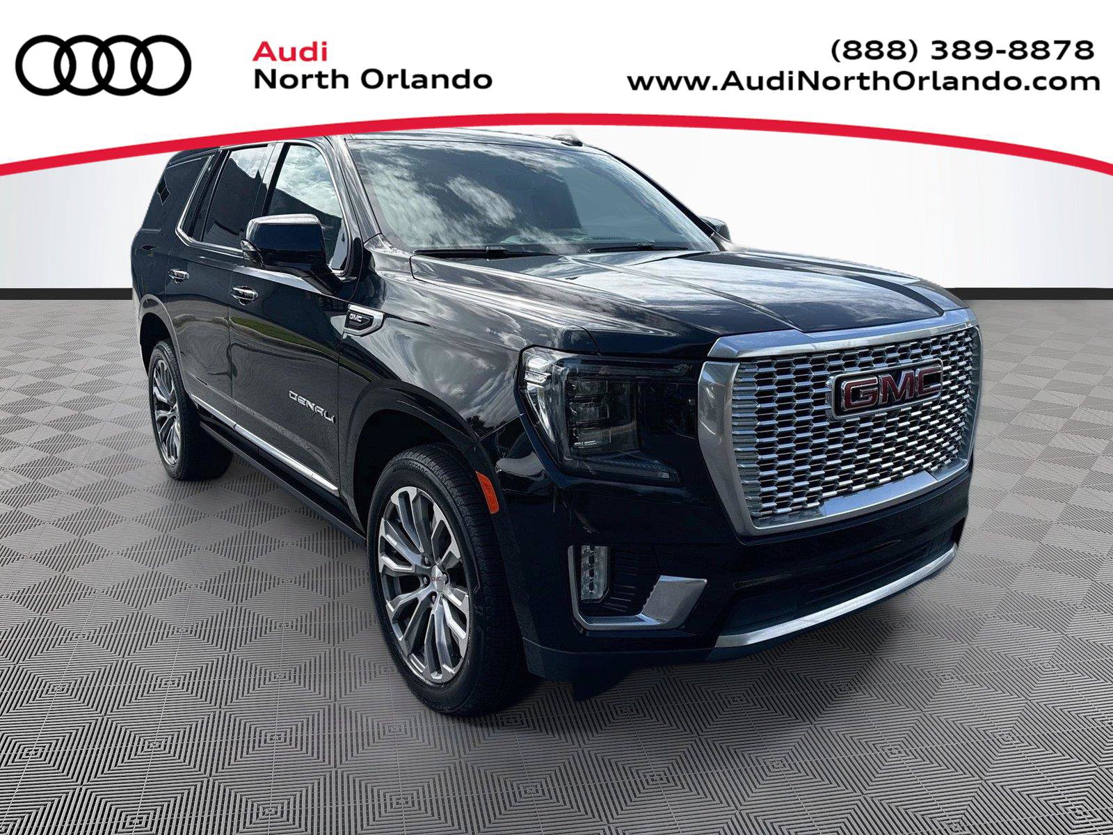 Used 2021 GMC Yukon Denali w/ Denali Premium Package AWD/4WD image 1
