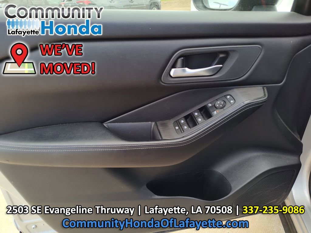Used 2024 Nissan Rogue SV FWD image 20
