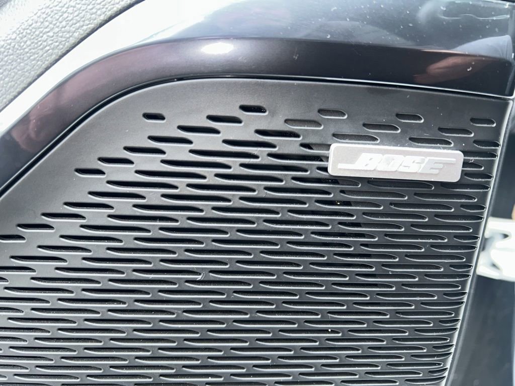 Used 2024 GMC Acadia AT4 w/ Luxury Package image 21