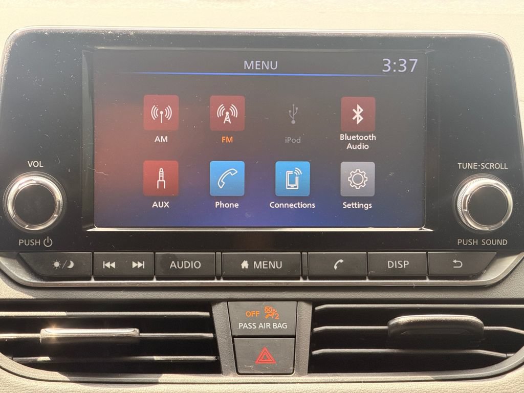 Used 2024 Nissan Altima 2.5 S FWD image 13