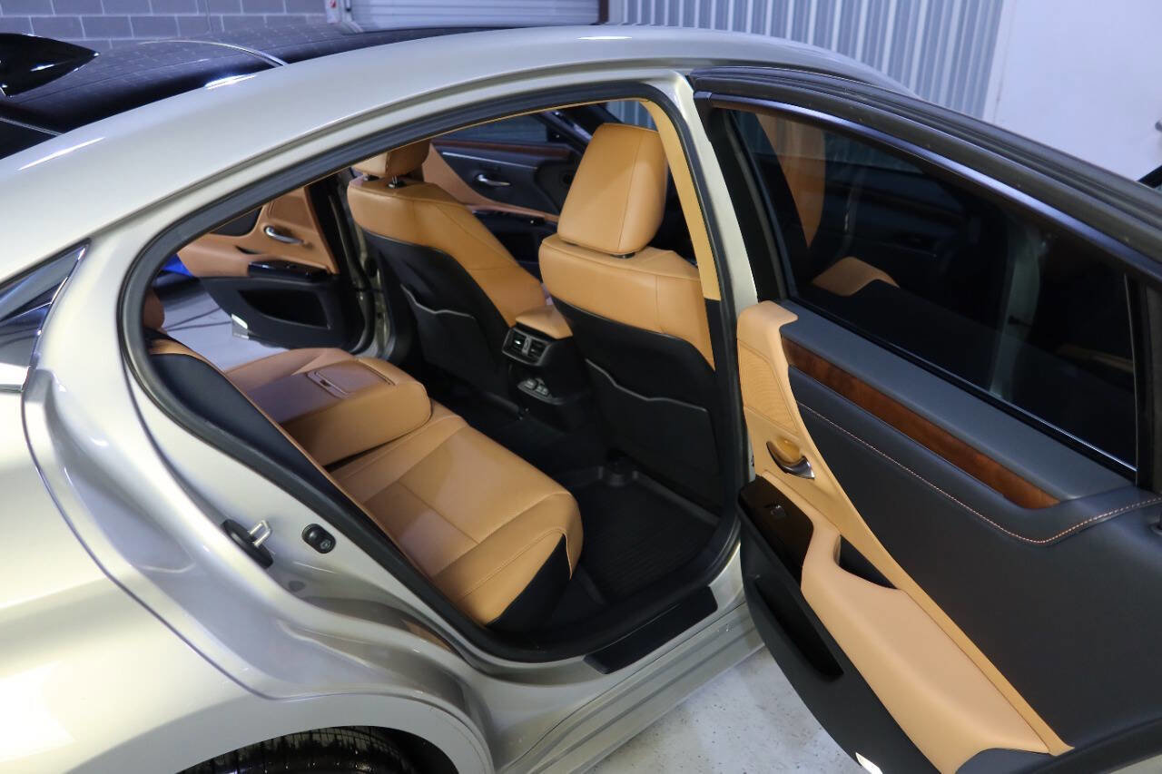 Used 2025 Lexus ES 350 w/ Premium Package image 14