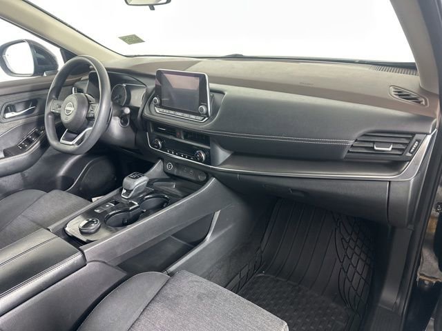 Used 2023 Nissan Rogue SV image 13