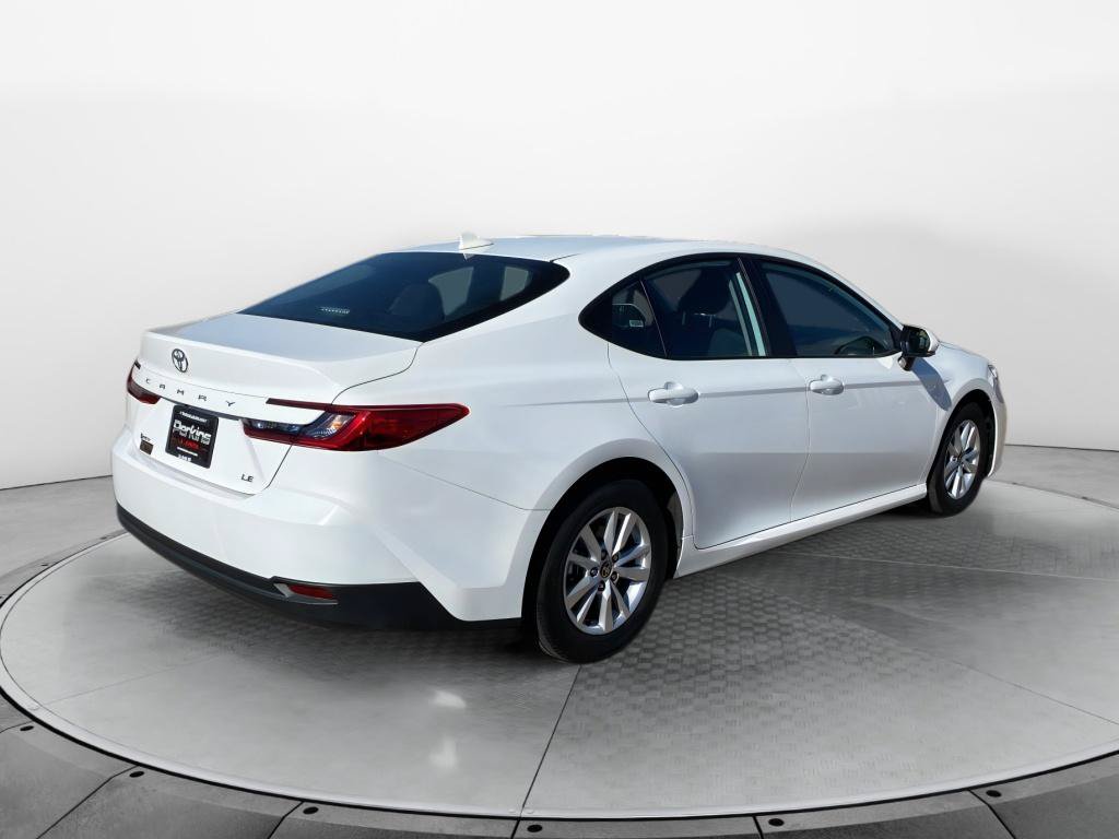 Used 2025 Toyota Camry LE FWD image 5