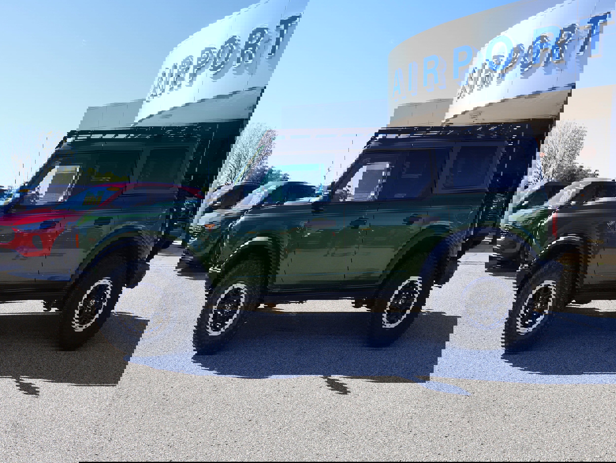 Used 2022 Ford Bronco Badlands w/ Sasquatch Package image 2