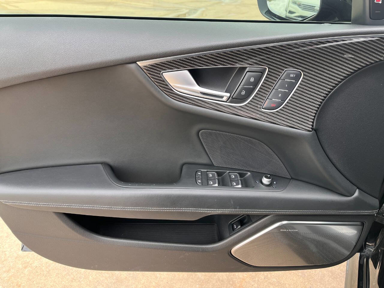 Used 2014 Audi RS 7 Prestige w/ Carbon-Optic Package image 8