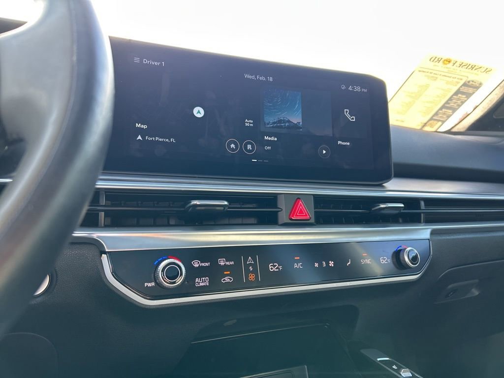 Used 2024 Kia Sorento SX Prestige w/ Sage Leather Package image 32