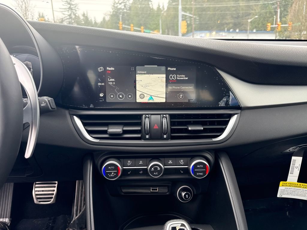 New 2025 Alfa Romeo Giulia AWD w/ Driving Assist Package image 22