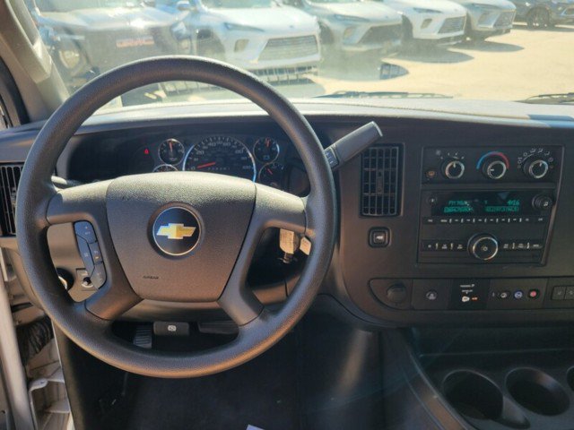 Used 2021 Chevrolet Express 3500 LT w/ LT Preferred Equipment Group RWD image 17