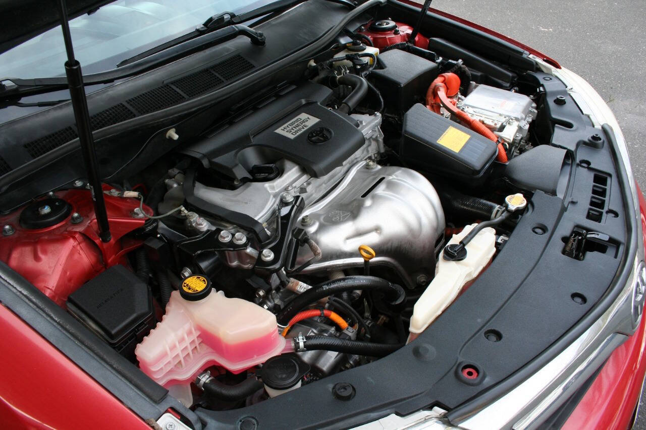 Used 2012 Toyota Camry LE w/ Preferred Accessory Pkg FWD image 13